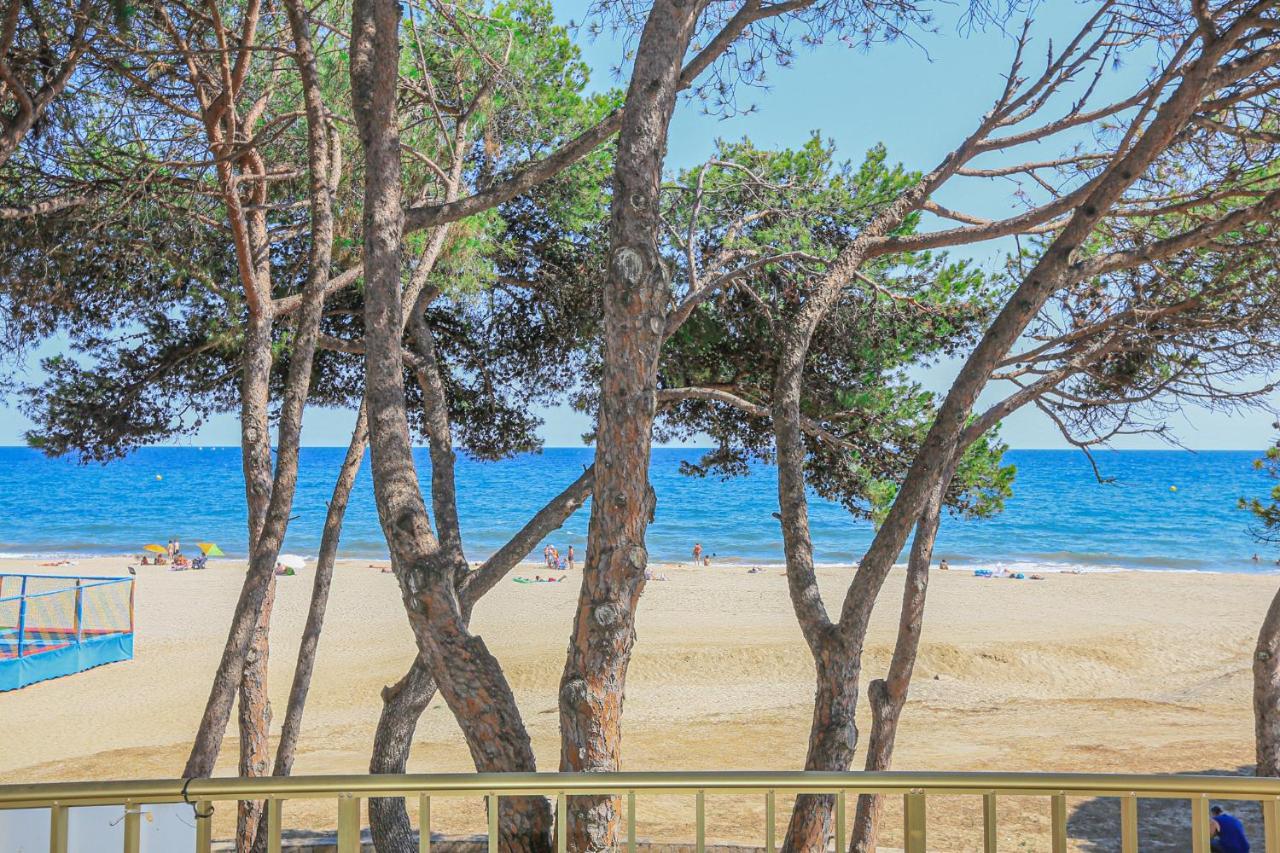 דירות קמברילס Playmar Litoral Costa Dorada - Only Families מראה חיצוני תמונה
