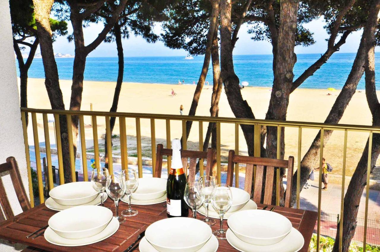 דירות קמברילס Playmar Litoral Costa Dorada - Only Families מראה חיצוני תמונה