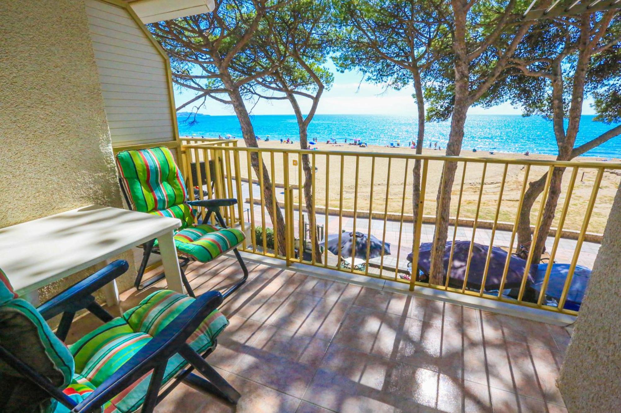 דירות קמברילס Playmar Litoral Costa Dorada - Only Families מראה חיצוני תמונה